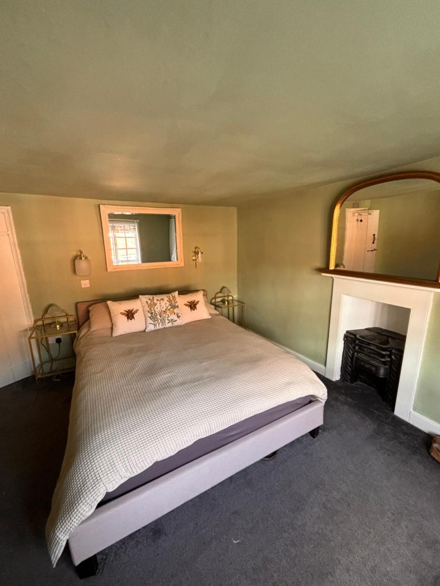 Sweet & Cosy 10 Bridewell Cottage With Parking Available Upon Request Bury St. Edmunds Екстер'єр фото